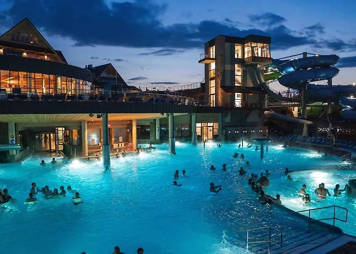Mountain View Chalet With Hottub And Sauna